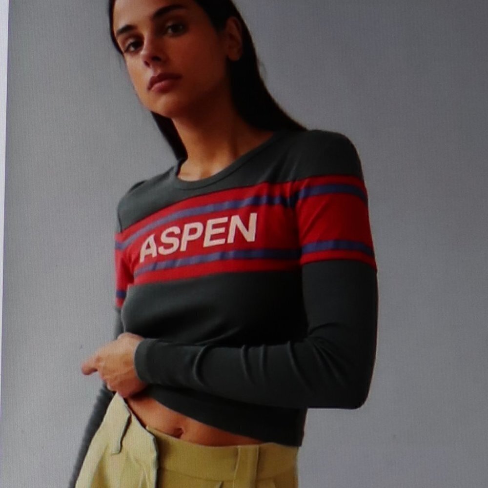 Sporty Ski Long Sleeve Tee Size L
